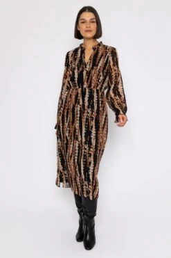 Midi Dress In Animal Print -Fashion Clothing Accessories Store carraig donn 23aw printed midi dress 200112