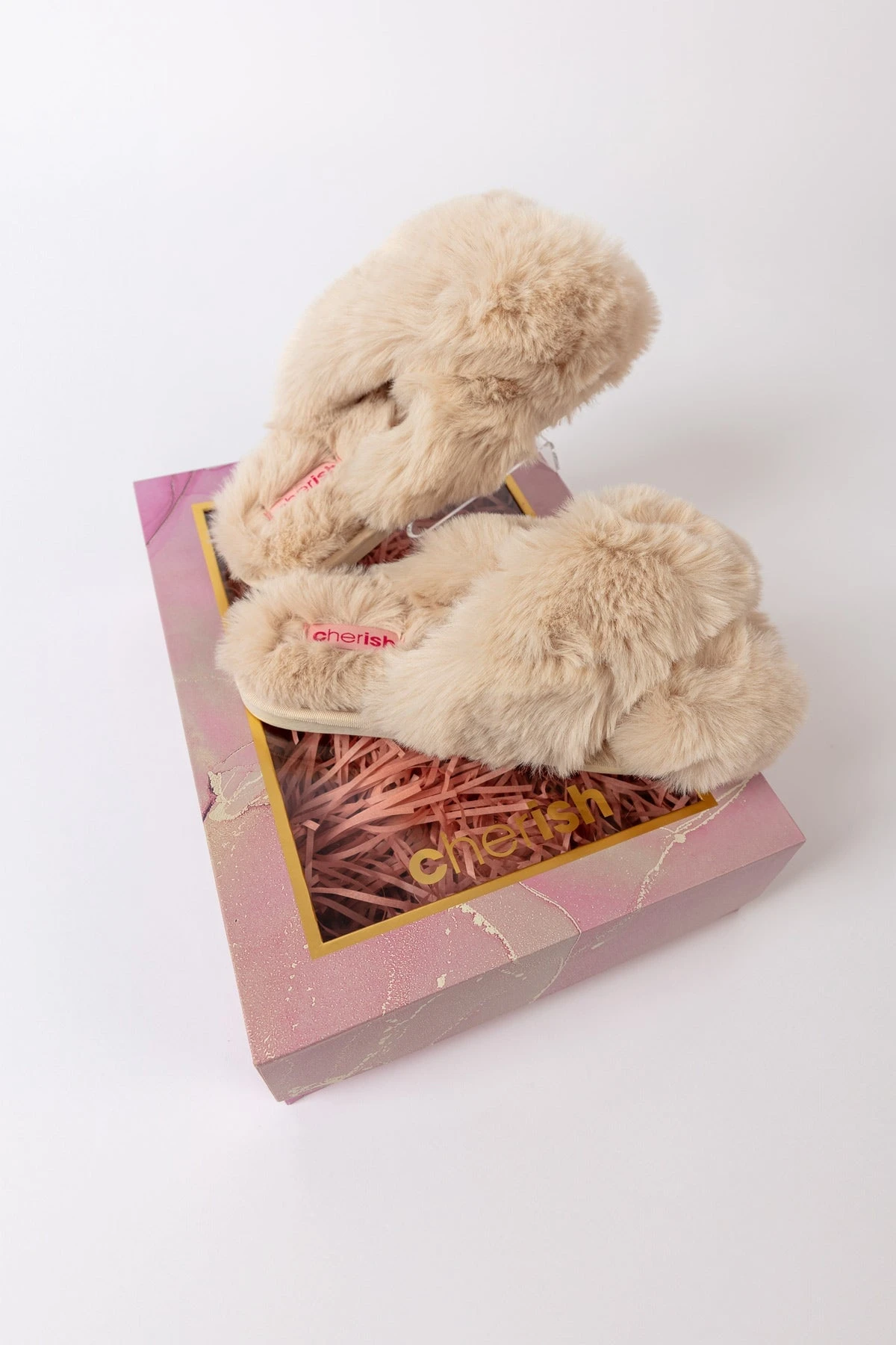 Boxed Cream Faux Fur Quilted Slipper 11 Boxed Cream Faux Fur Quilted Slipper - Image 9