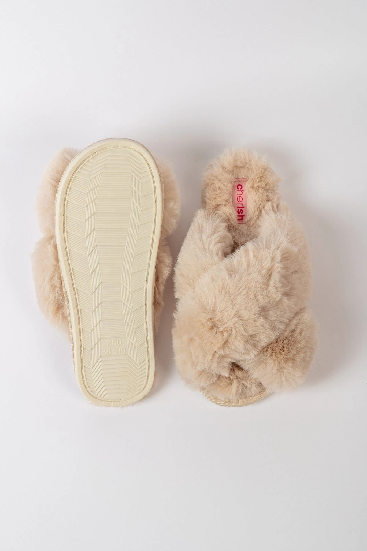 Boxed Cream Faux Fur Quilted Slipper 10 Boxed Cream Faux Fur Quilted Slipper - Image 8