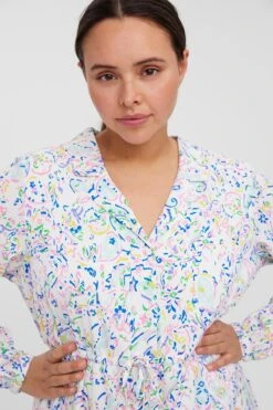 Vero Moda Curve Curve - Katherine Dress In Green 9 Vero Moda Curve Curve - Katherine Dress In Green -Fashion Clothing Accessories Store carraig donn curve katherine dress in green 431294