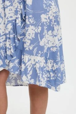 Vero Moda Curve Curve - Lexie Dress In Blue Print -Fashion Clothing Accessories Store carraig donn curve lexie dress in blue print 757934