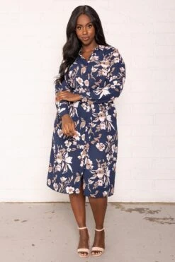 Vero Moda Curve Curve - Macy Shirt Dress In Navy 9 Vero Moda Curve Curve - Macy Shirt Dress In Navy -Fashion Clothing Accessories Store carraig donn curve macy shirt dress in navy 220065