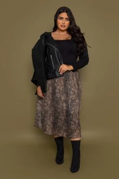 Vero Moda Curve Curve - Nala 7/8 Skirt In Animal Print -Fashion Clothing Accessories Store carraig donn curve nala 78 skirt in animal print 439353