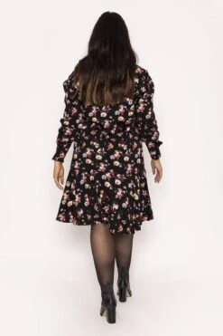 Vero Moda Curve Curve - Prina V-Neck Long Sleeve Dress -Fashion Clothing Accessories Store carraig donn curve prina v neck long sleeve dress 796371