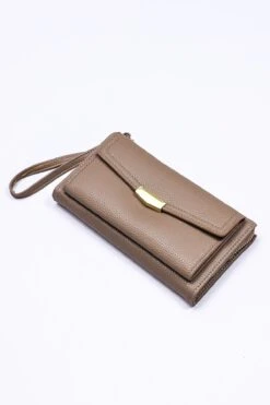 Double Compartment Purse In Beige -Fashion Clothing Accessories Store carraig donn double compartment purse in beige 910212