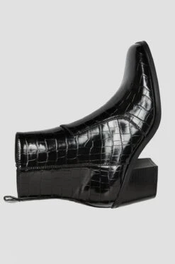 Grila Boot In Black -Fashion Clothing Accessories Store carraig donn grila boot in black 991508