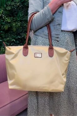 Fashion Clothing Accessories Store -Fashion Clothing Accessories Store carraig donn large weekender bag in beige 767406