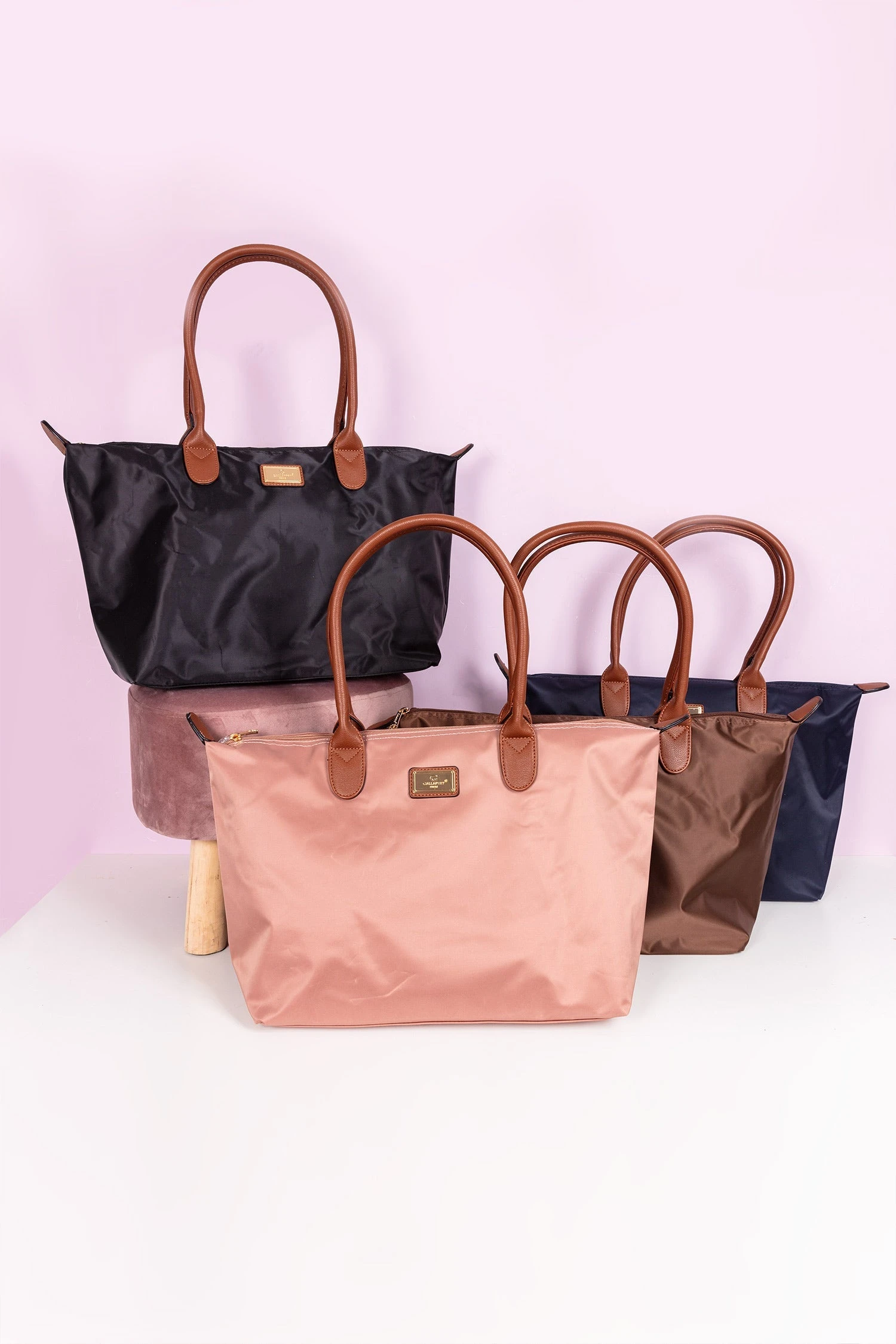 Large Weekender Bag In Brown 9 Large Weekender Bag In Brown - Image 7