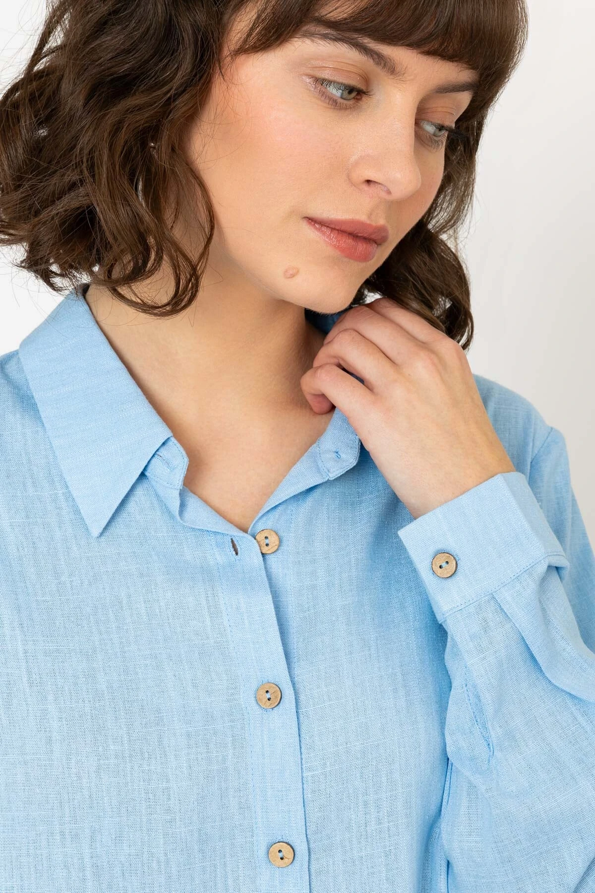 Linen Like Shirt In Blue 4 Linen Like Shirt In Blue - Image 2