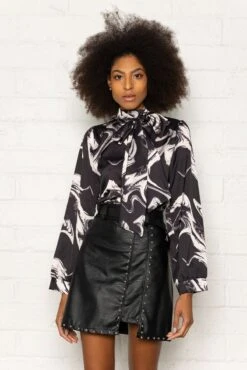 Sasha Blouse In Black