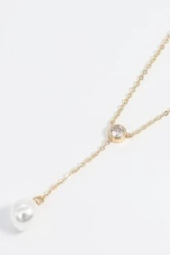 Single Drop Pearl Necklace