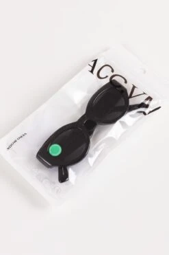 Thick Black Frame Sunglasses -Fashion Clothing Accessories Store carraig donn thick black frame sunglasses 467464